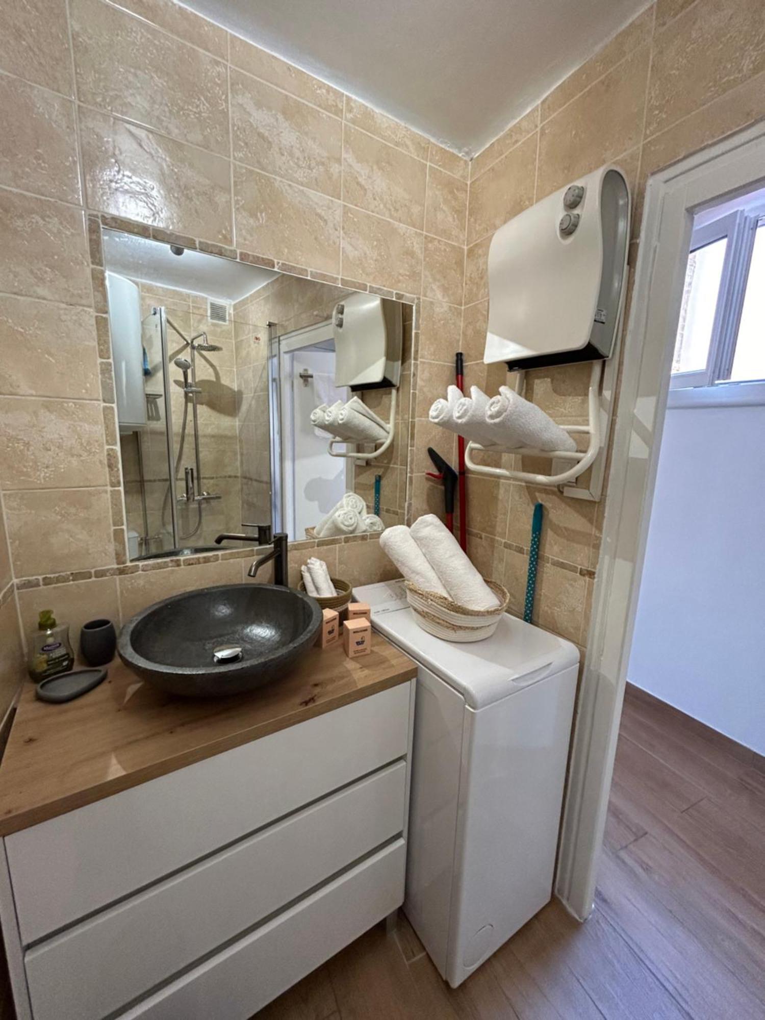 Duplex Climatise Proche Port Toulon Apartment Exterior foto